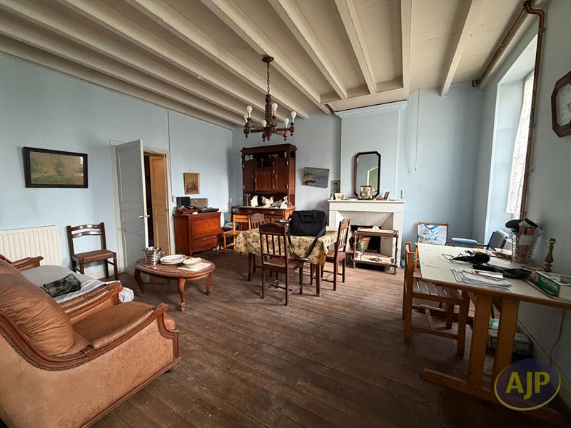 Maison - 140 m² - 5 pièces