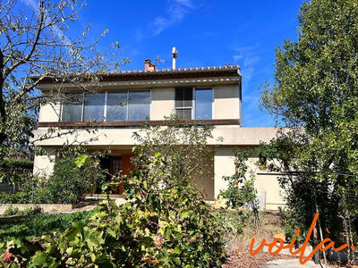 Maison - 162 m² - 8 pièces