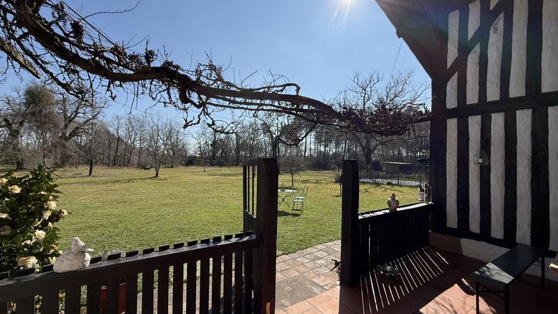 Maison - 220 m² - 7 pièces