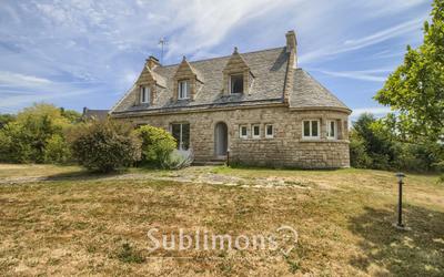 Maison - 167 m² - 7 pièces