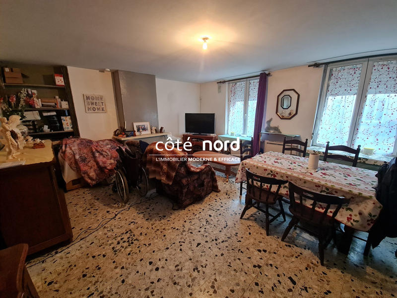 Maison - 310 m² - 12 pièces