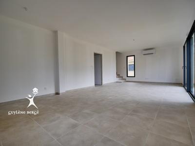 Maison - 86 m² - 4 pièces