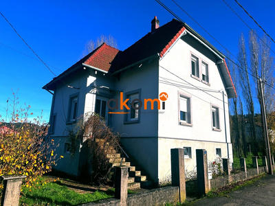 Maison - 100 m² - 5 pièces