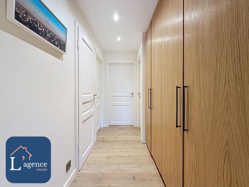 Appartement - 100 m² - 4 pièces