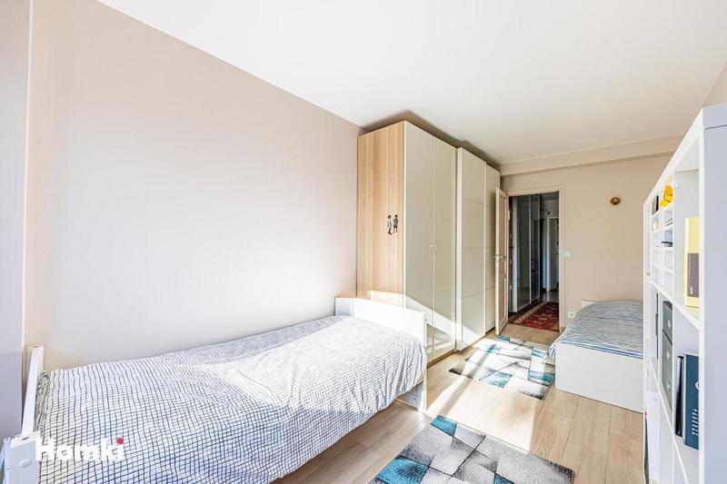 Appartement - 80 m² - 3 pièces