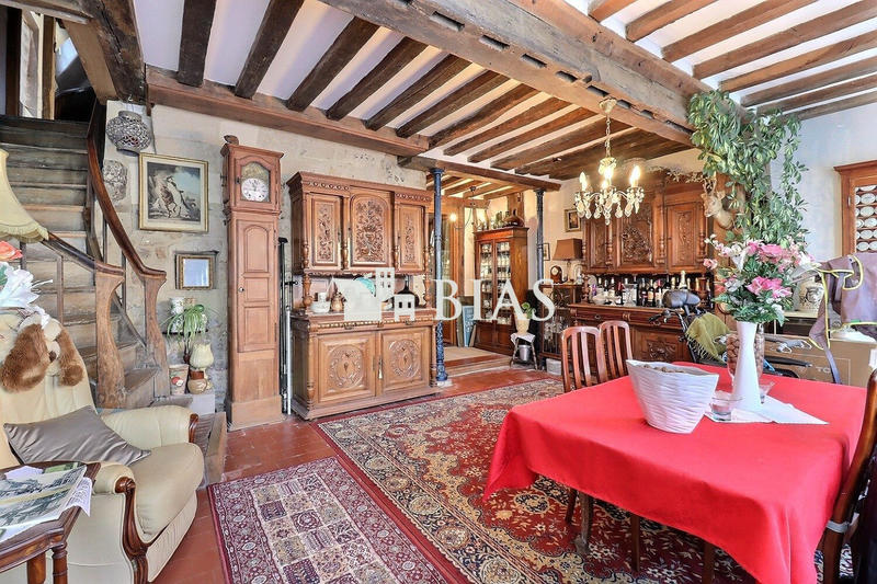 Maison ancienne - 208 m² - 6 pièces