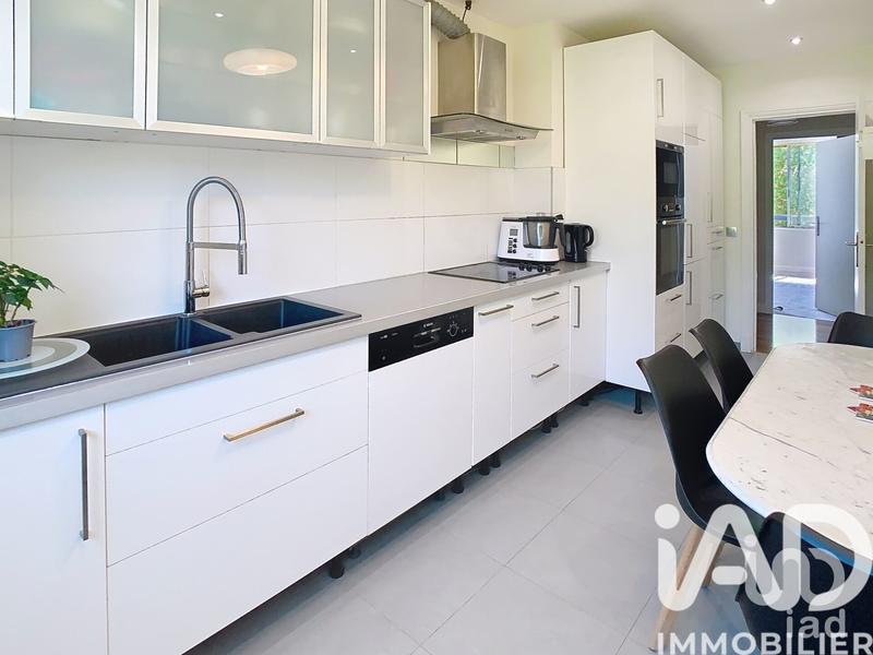 Appartement - 90 m² - 3 pièces