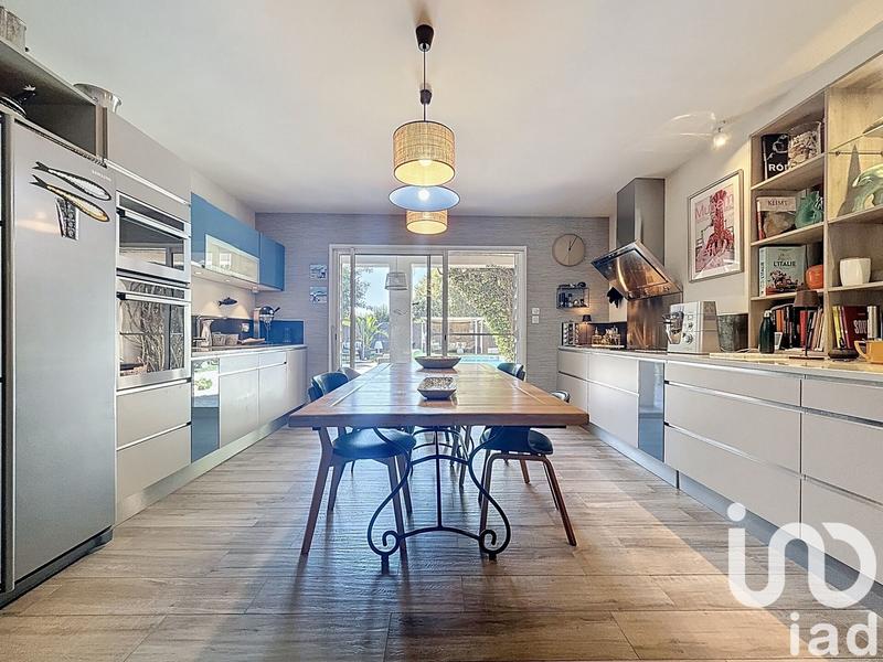 Maison - 185 m² - 6 pièces