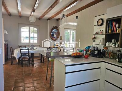 Maison - 177 m² - 5 pièces