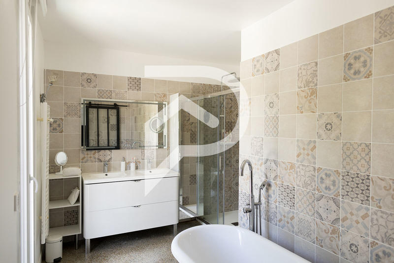 Maison - 140 m² - 4 pièces