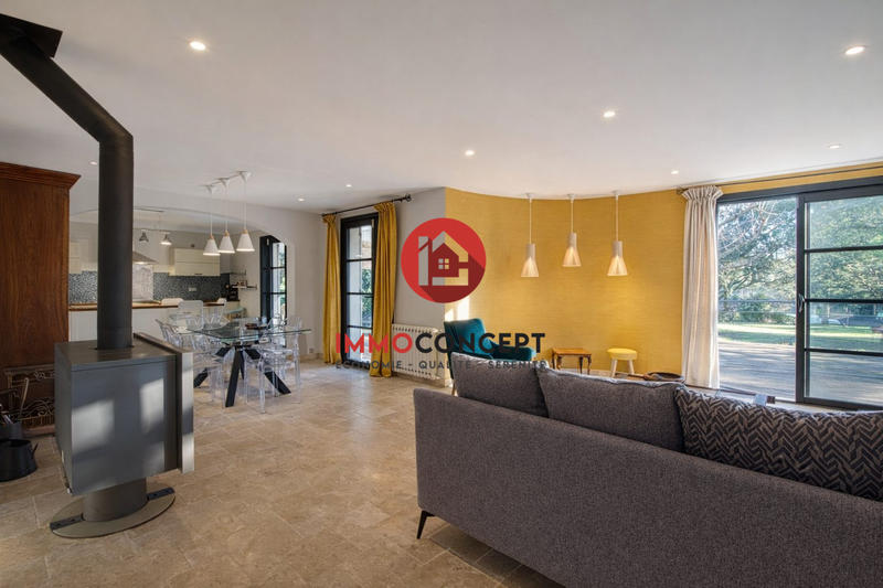 Villa - 260 m² - 7 pièces