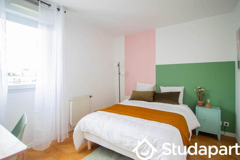Chambre - 11 m² - 1 pièce