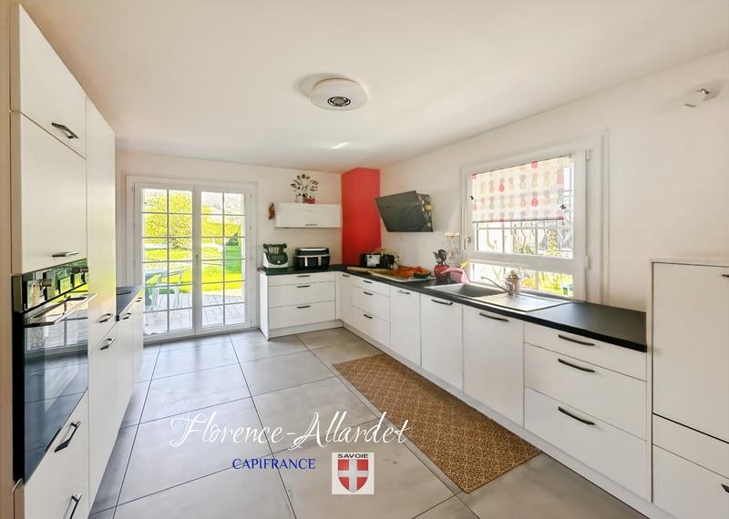 Propriété - 185 m² - 5 pièces