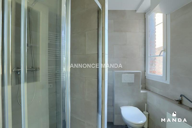 Chambre - 12 m² - 5 pièces