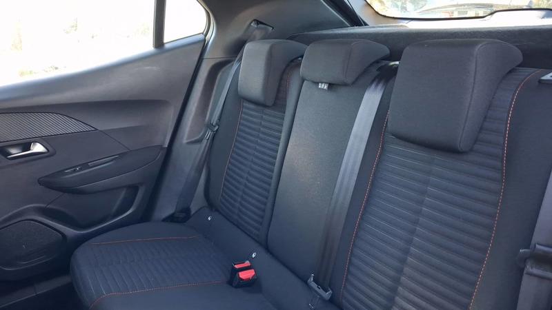 Peugeot 2008 II 1.5 BlueHDi 110 Allure Pack