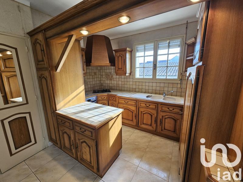 Maison - 220 m² - 14 pièces