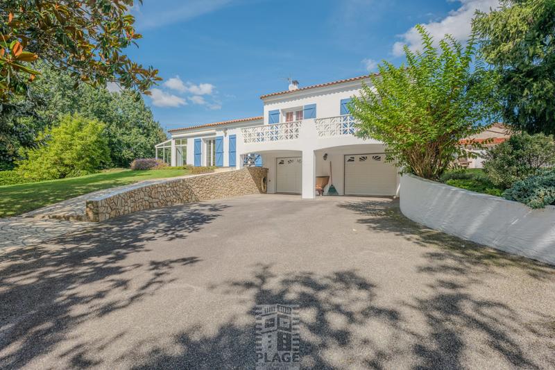 Maison - 121 m² - 4 pièces