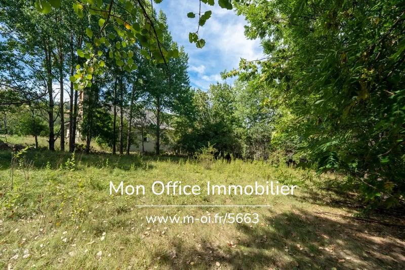 Terrain - 850 m²