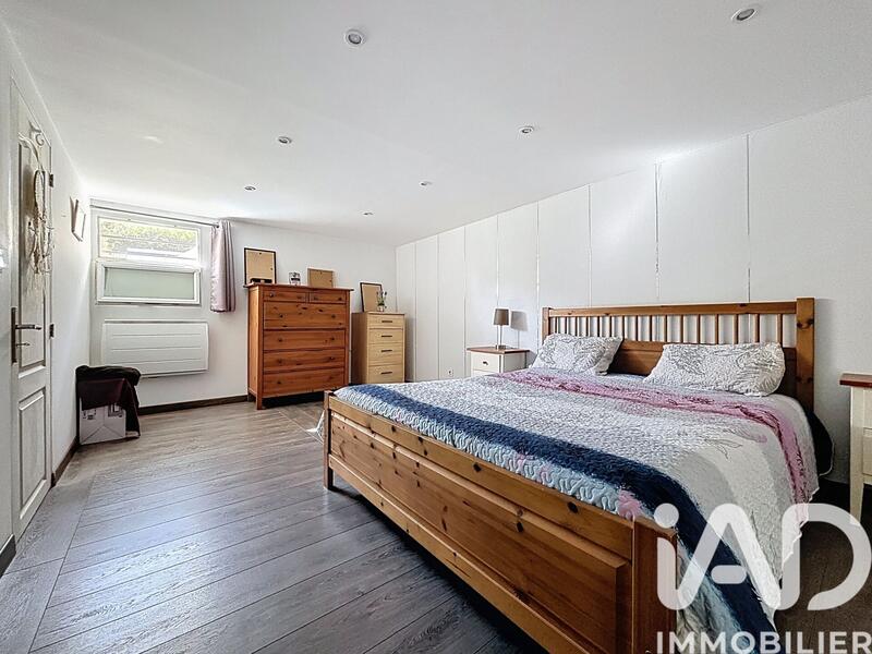 Maison - 146 m² - 7 pièces