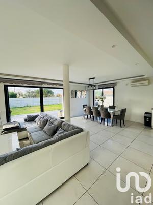 Maison - 122 m² - 4 pièces