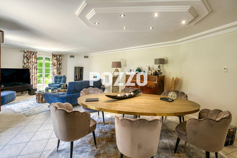 Maison - 157 m² - 6 pièces