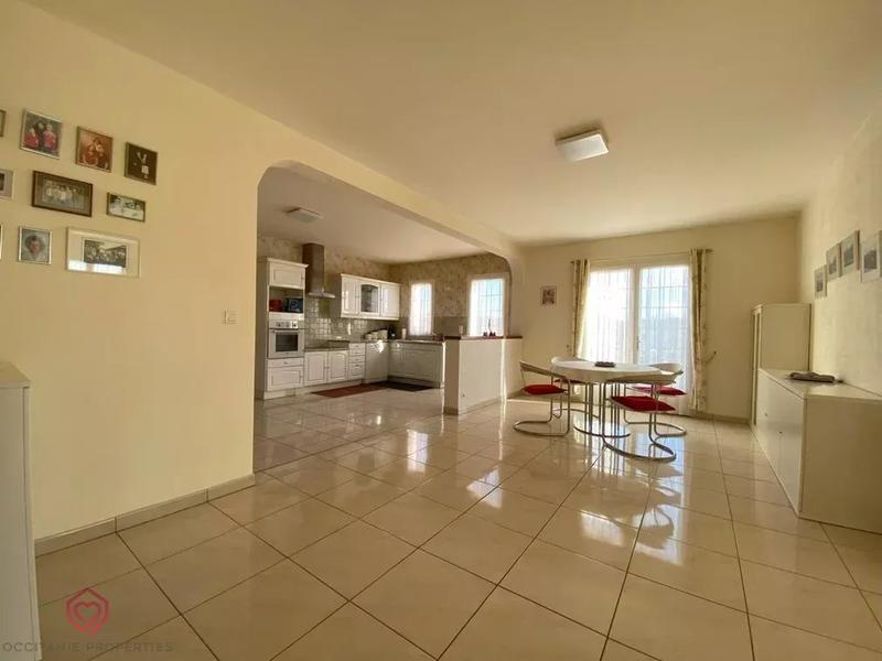 Maison - 215 m² - 5 pièces