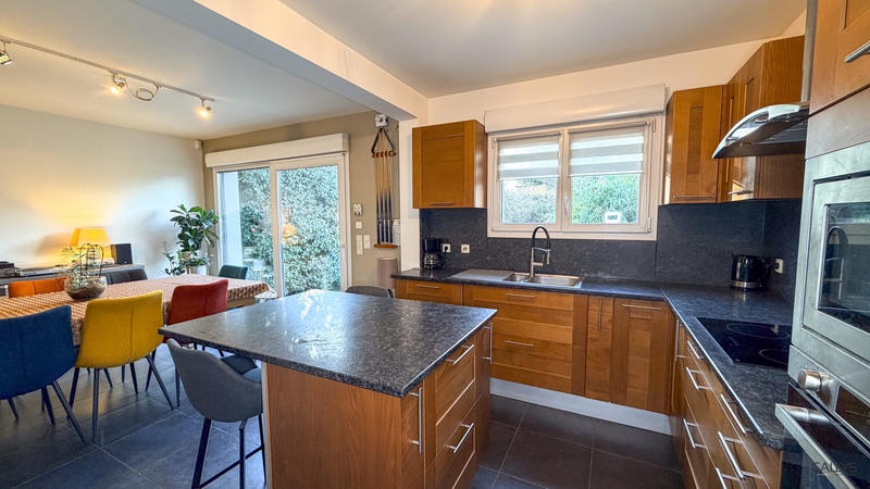 Maison - 130 m² - 6 pièces