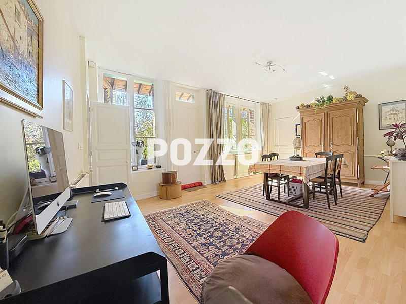Maison - 289 m² - 6 pièces