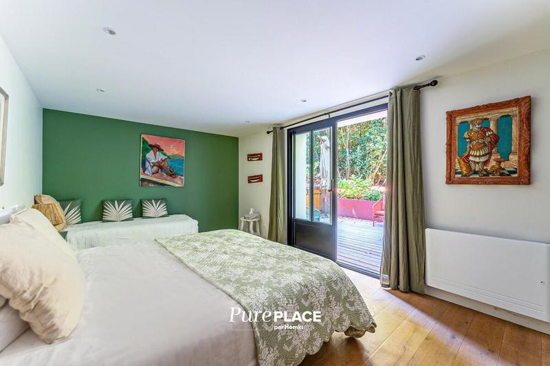 Villa - 278 m² - 7 pièces