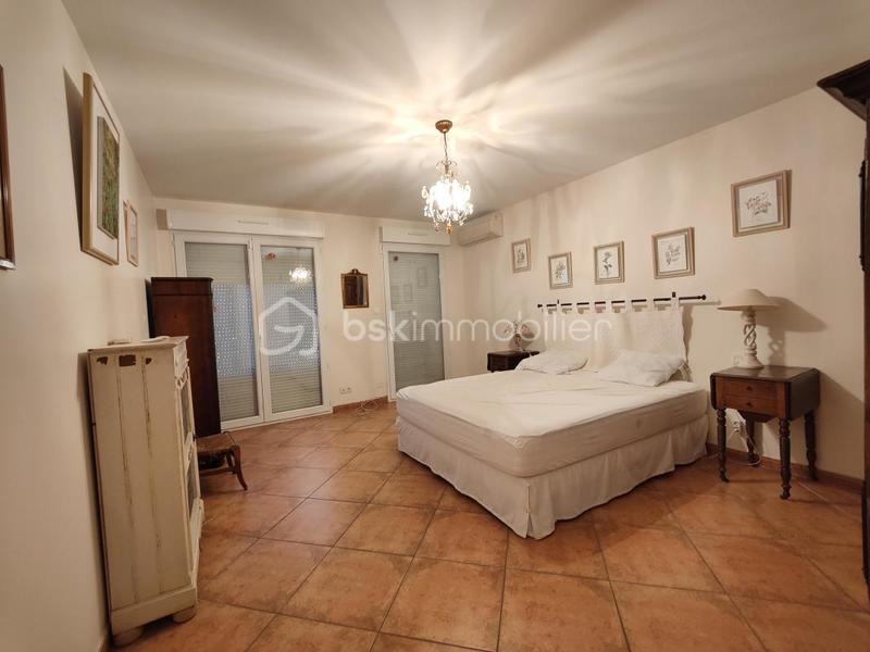 Appartement - 160 m² - 5 pièces