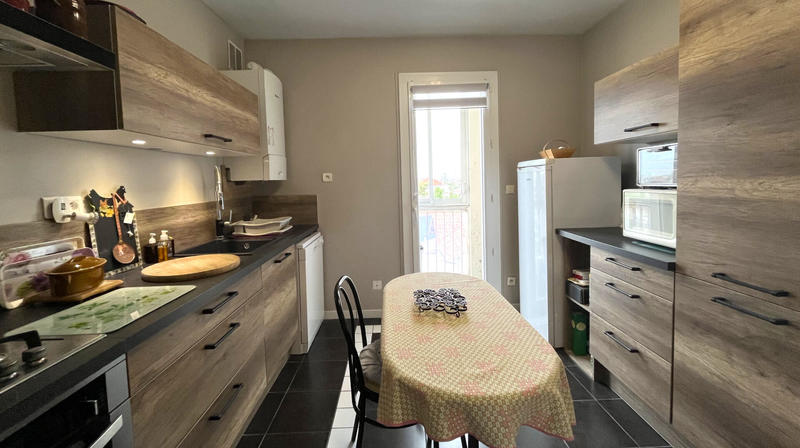 Appartement - 84 m² - 4 pièces