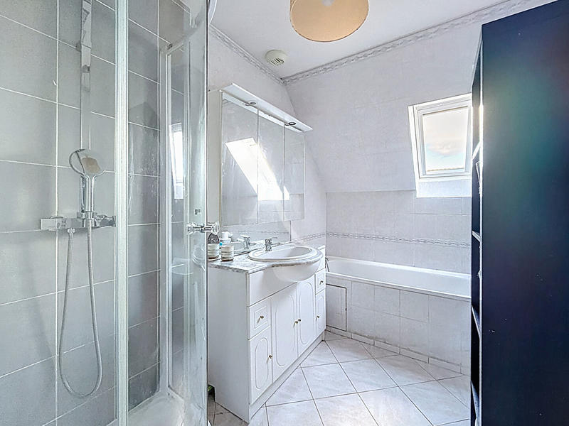 Maison - 86 m² - 5 pièces