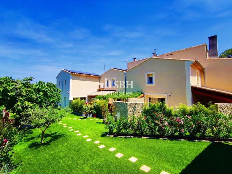 Maison de maîtres - 480 m² - 8 pièces