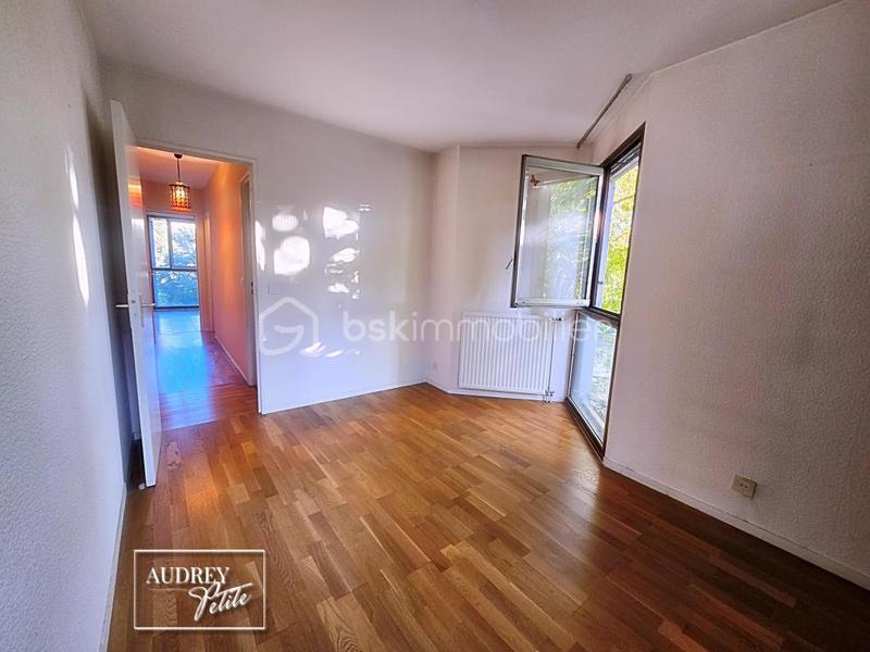 Appartement - 108 m² - 4 pièces