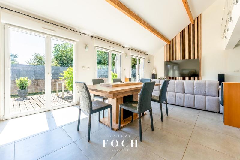 Maison - 142 m² - 5 pièces