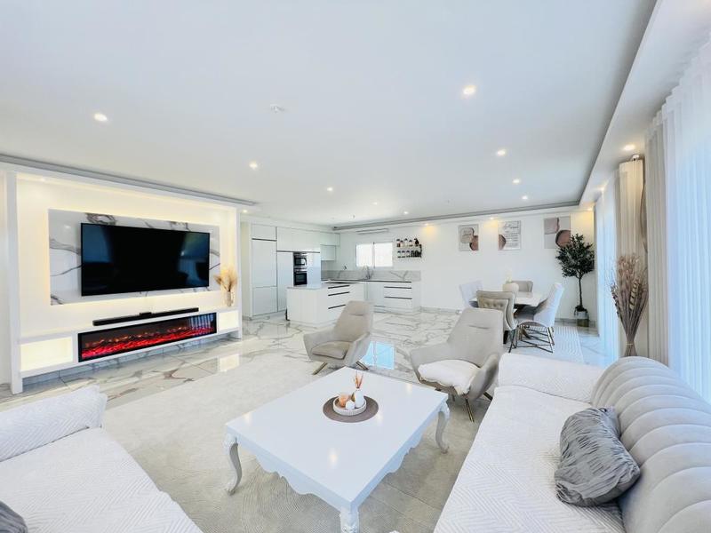 Maison - 170 m² - 7 pièces