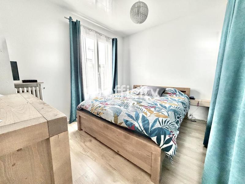 Pavillon - 80 m² - 4 pièces