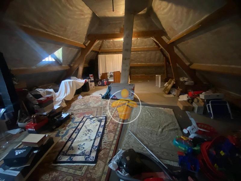 Maison - 206 m² - 6 pièces