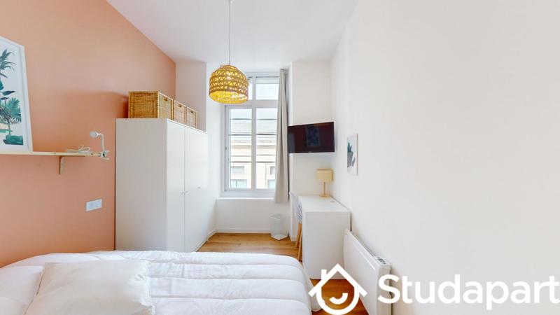 Chambre - 9 m² - 1 pièce