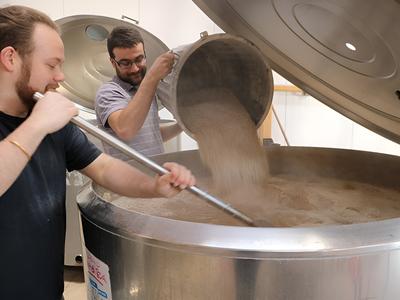 Découverte de la Brasserie des 9 mondes