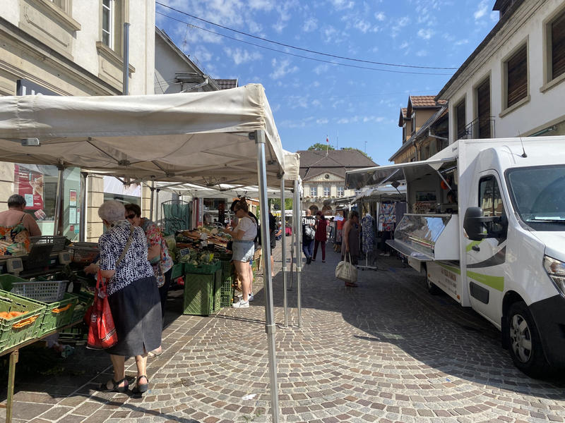 Marché hebdomadaire du jeudi matin