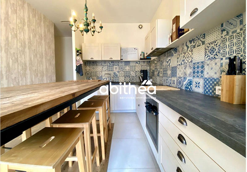 Maison - 270 m² - 7 pièces