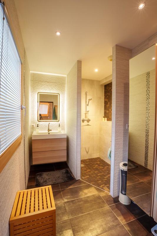 Maison - 280 m² - 10 pièces