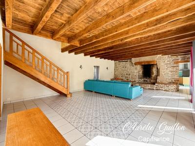 Maison - 181 m² - 7 pièces