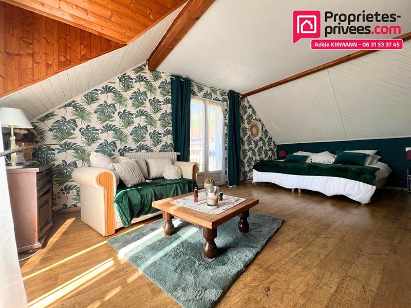 Maison - 212 m² - 7 pièces