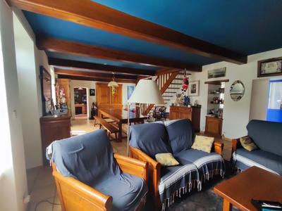 Maison - 123 m² - 7 pièces