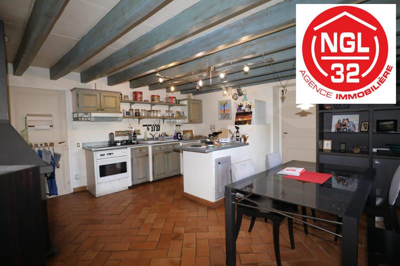 Maison - 93 m² - 5 pièces