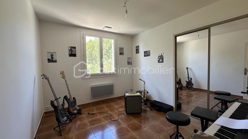 Villa - 280 m² - 9 pièces