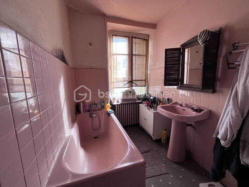 Maison en pierre - 177 m² - 6 pièces