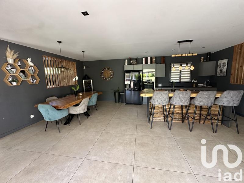 Maison - 163 m² - 6 pièces